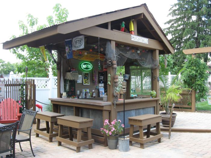 Diy backyard bar