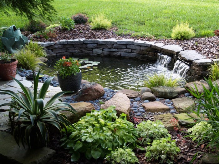 Diy fountain backyard